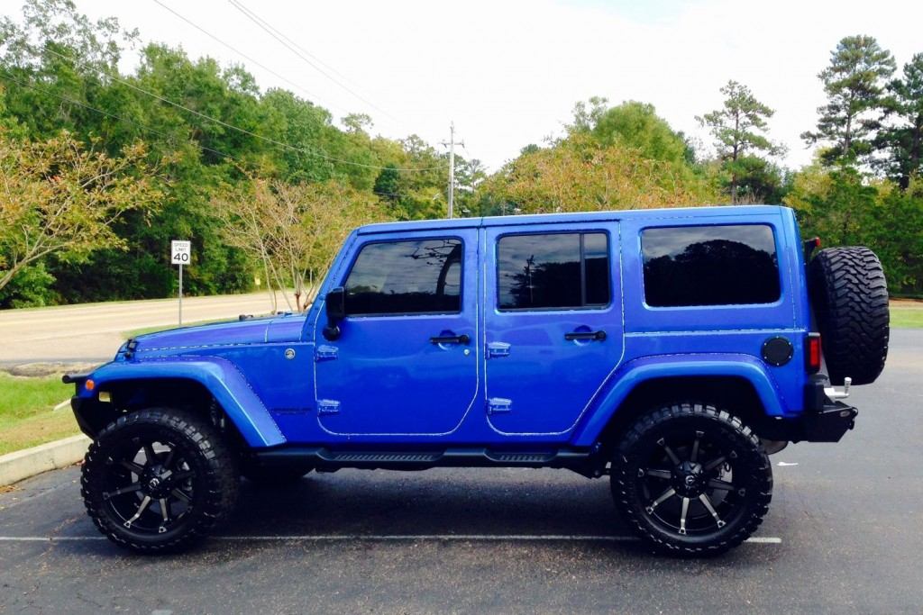 2014 Jeep Wrangler Unlimited Sahara Sport