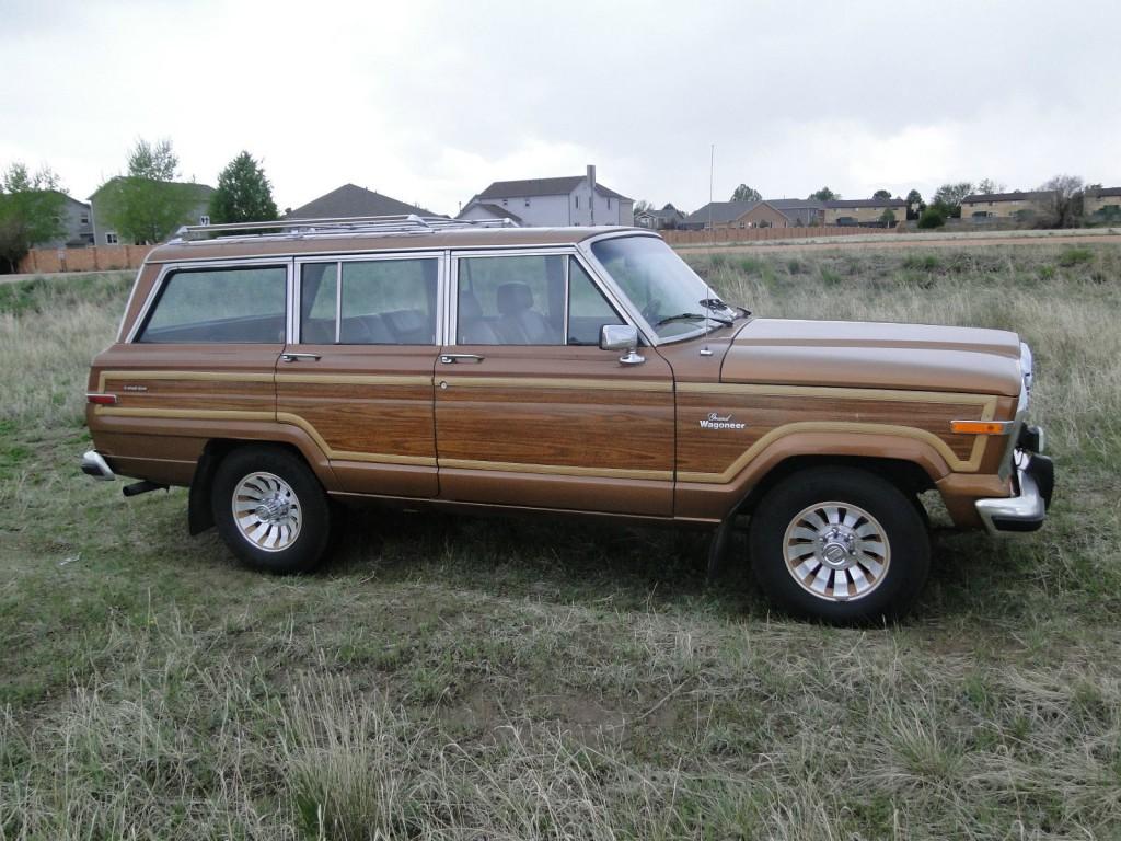 1985 AMC Jeep Grand Wagoneer