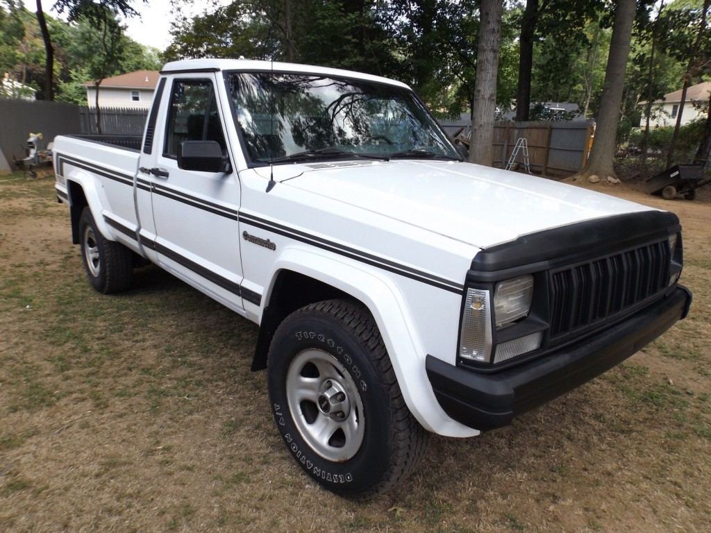 1989 Jeep Comanche Pioneer Pickup