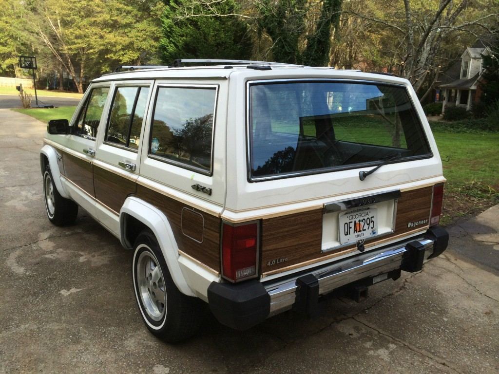 Jeep cherokee pioneer