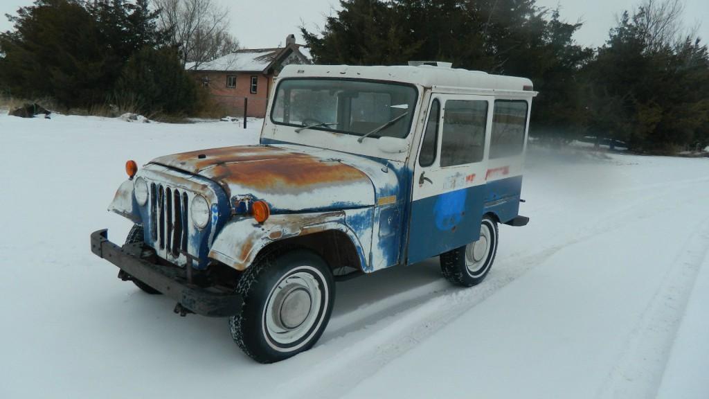 1972 Jeep postal Dj5