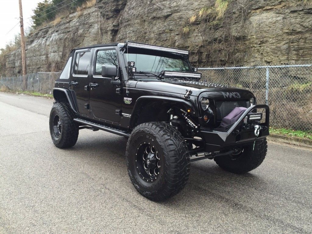 2012 Jeep Wrangler Unlimited Call of Duty Lift Kit