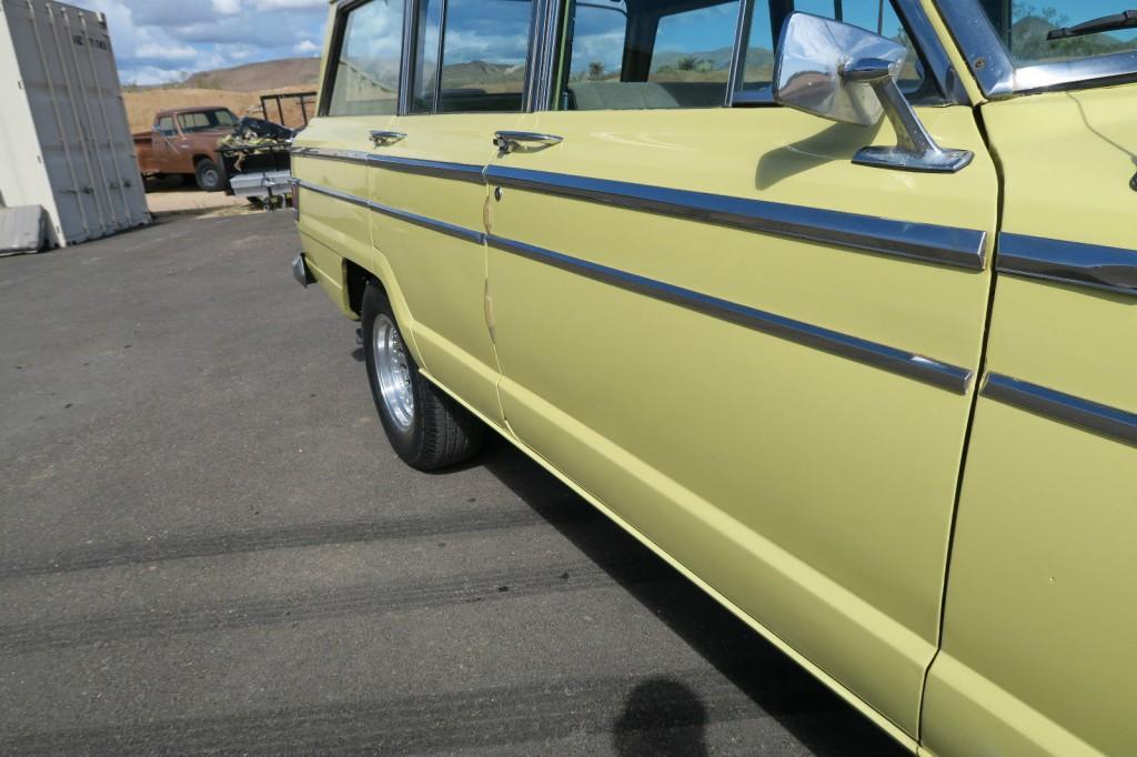 1973 JEEP Wagoneer 4X4 360 V8