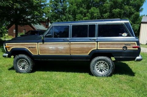 1987 Jeep Grand Wagoneer for sale