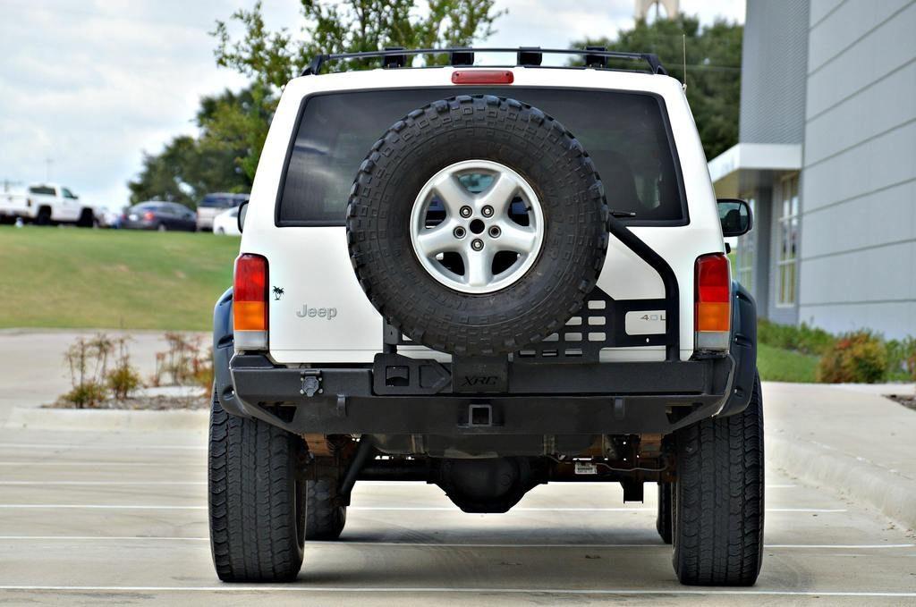 1999 Jeep Cherokee Sport 4×4 XJ! XRC Bumpers! 102k miles!