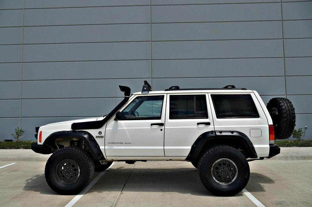 1999 Jeep Cherokee Sport 4×4 XJ! XRC Bumpers! 102k miles! for sale