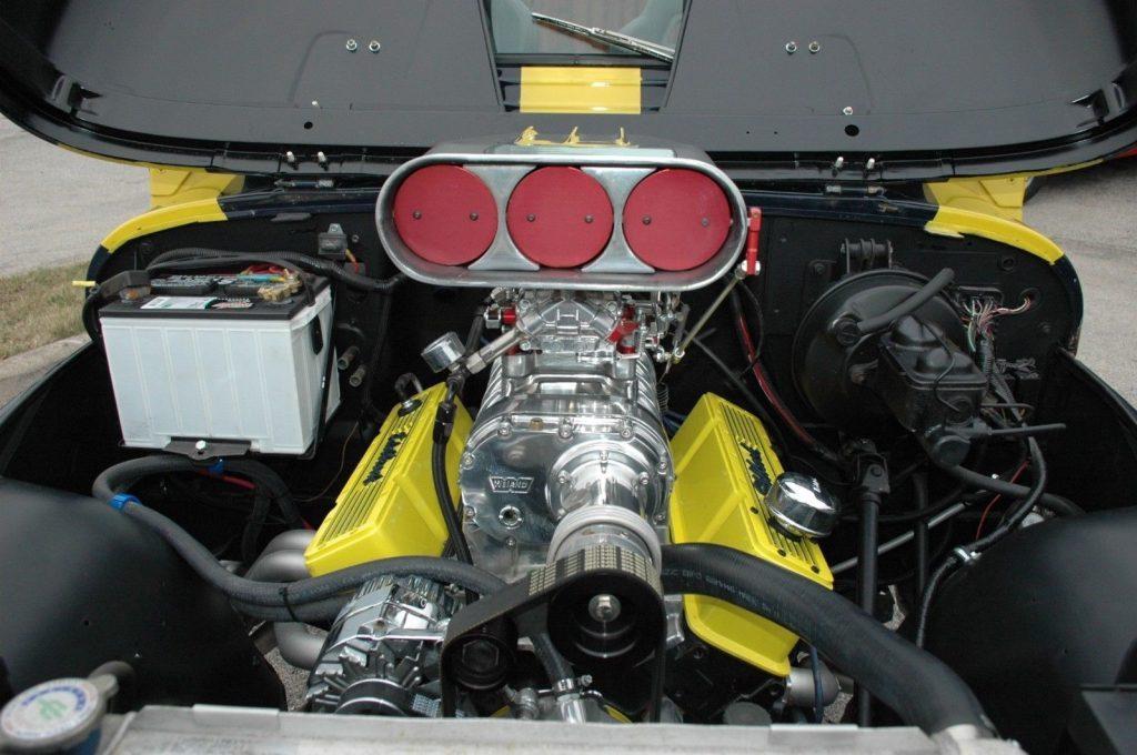 1983 Jeep CJ 350 Chevy short block engine