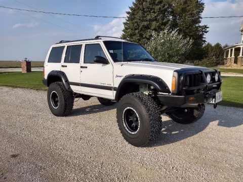 1998 Jeep Cherokee 4.5 lift, for sale