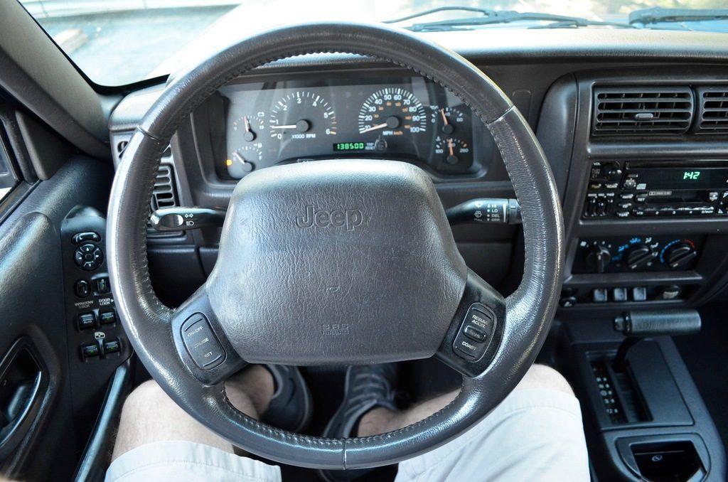 2001 Jeep Cherokee Sport XJ 4WD