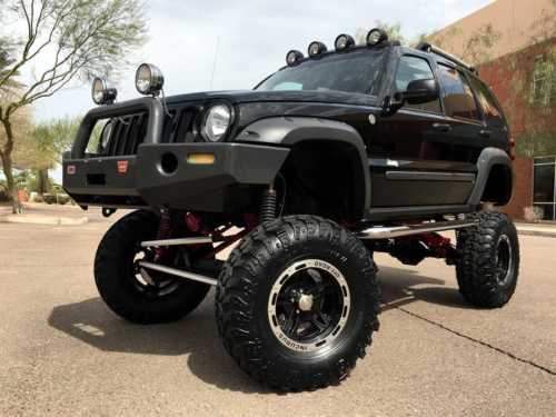 2005 Jeep Liberty Renegade 4X4 $50k Custom! ONLY 6k MILES!