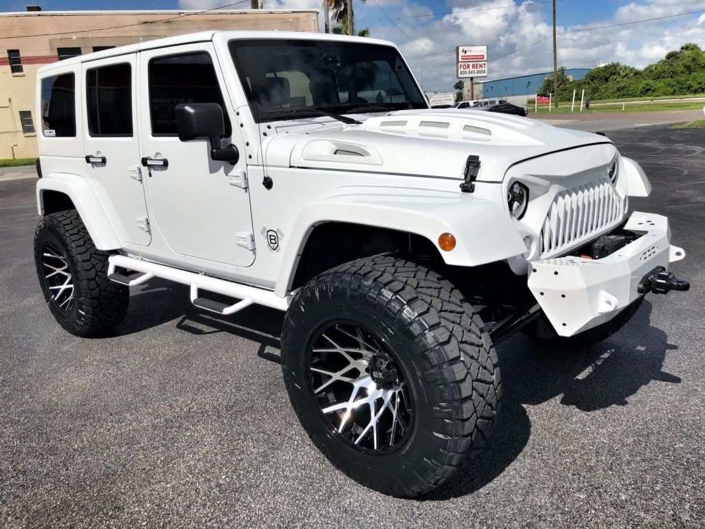 2018 Jeep Wrangler Custom Lifted Sahara White OUT Leather HARDTOP for sale