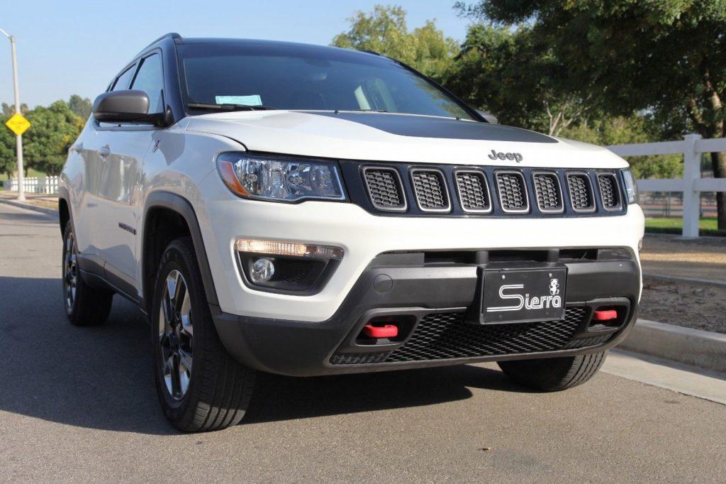 2018 Jeep Compass Compass Trailhawk 4X4 LOW Miles Loaded NO RESERVE for