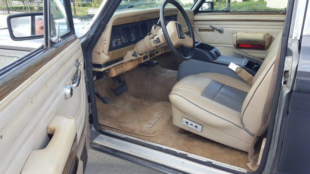 1990 Jeep V8 Grand Wagoneer 4X4