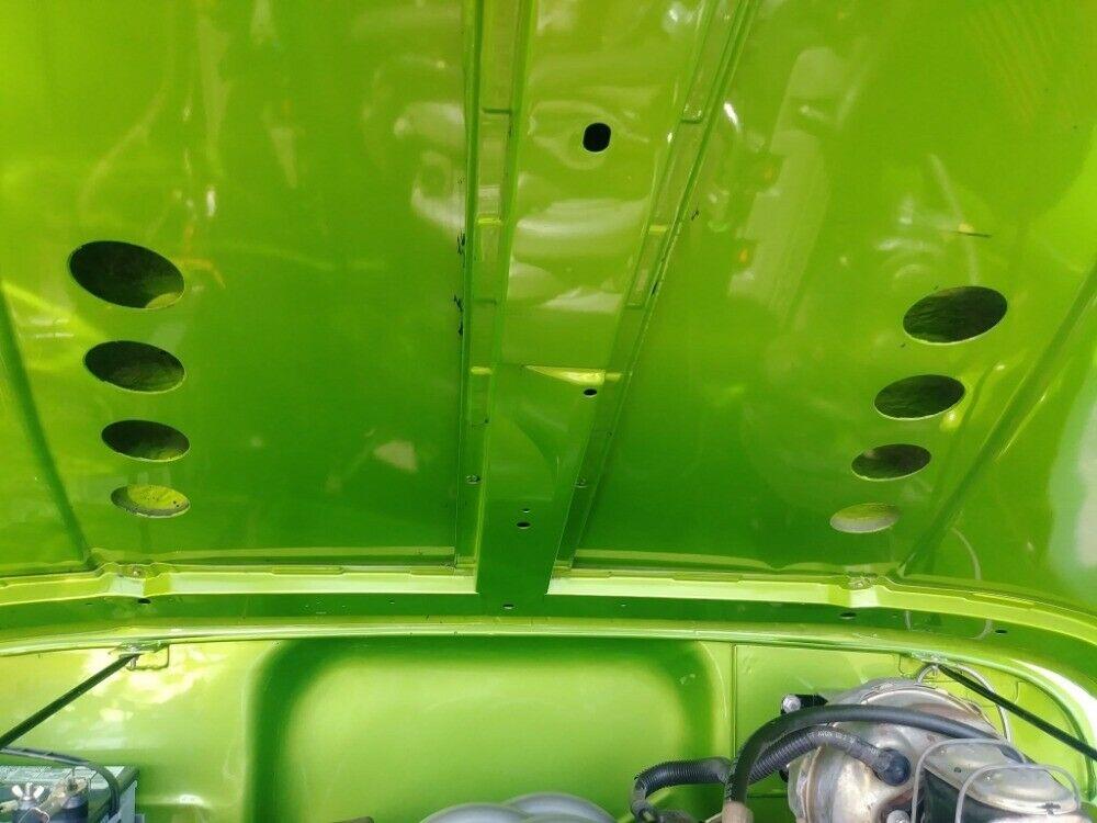 1992 Jeep YJ  LIME Green 4X4 Frame OFF Restoration Coyote ENGIN