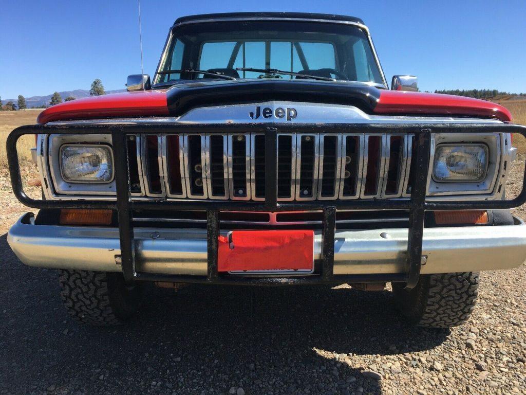 1982 Jeep J10 Laredo