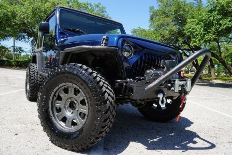 2005 Jeep Wrangler Wrangler 6cyl w/ 6 Speed Manual for sale