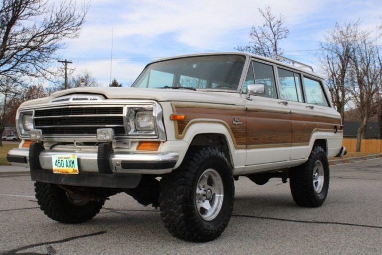 Jeep grand wagoneer 1986