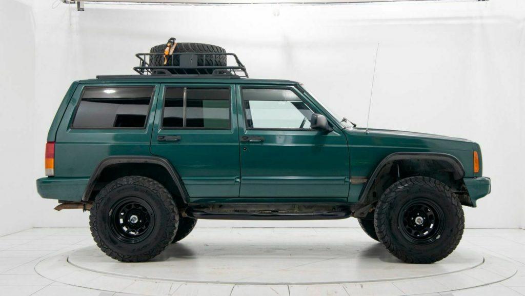 1999 Jeep Cherokee Sport Lifted with Upgrades