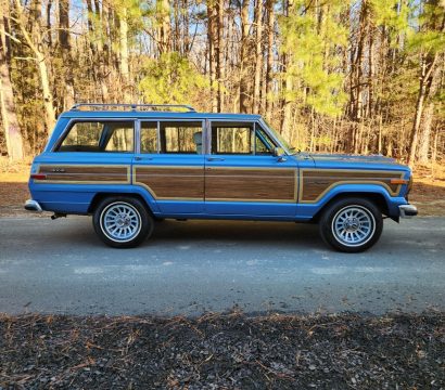 1991 Jeep Grand Wagoneer for sale