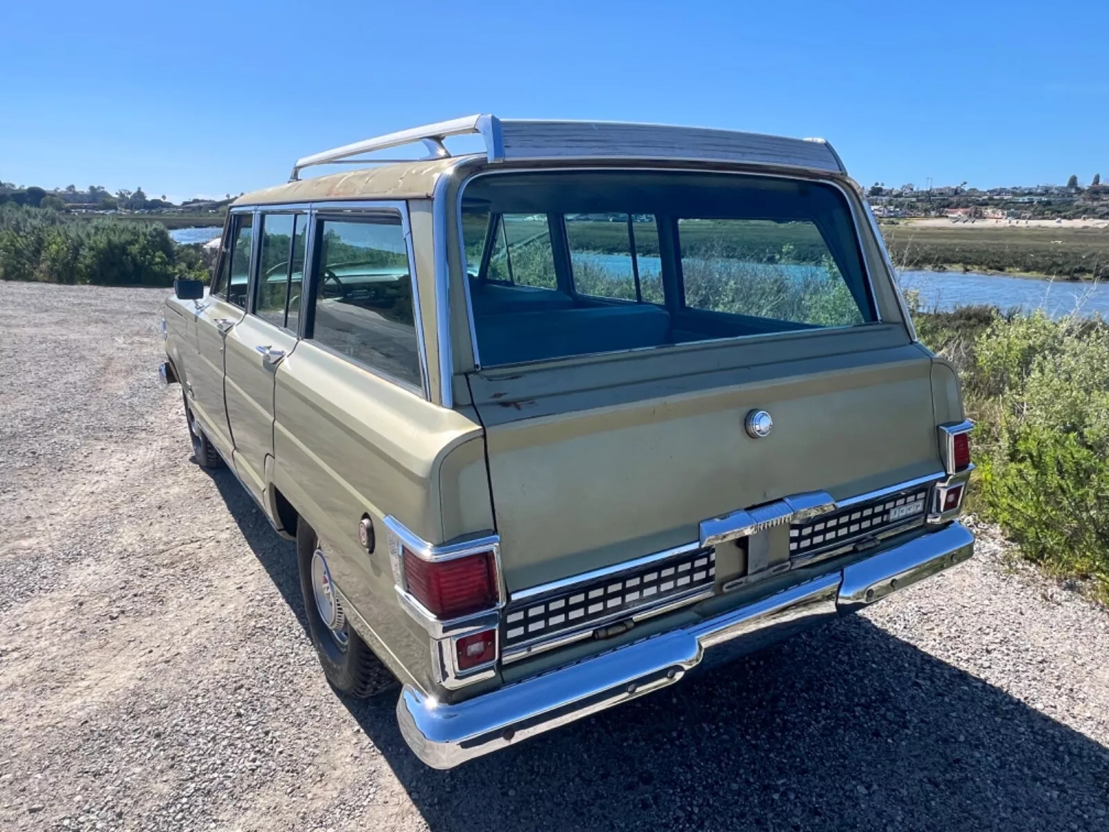 1971 Jeep Wagoneer