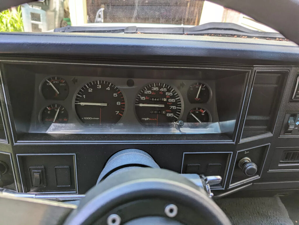 1988 Jeep Comanche Pioneer 4X4