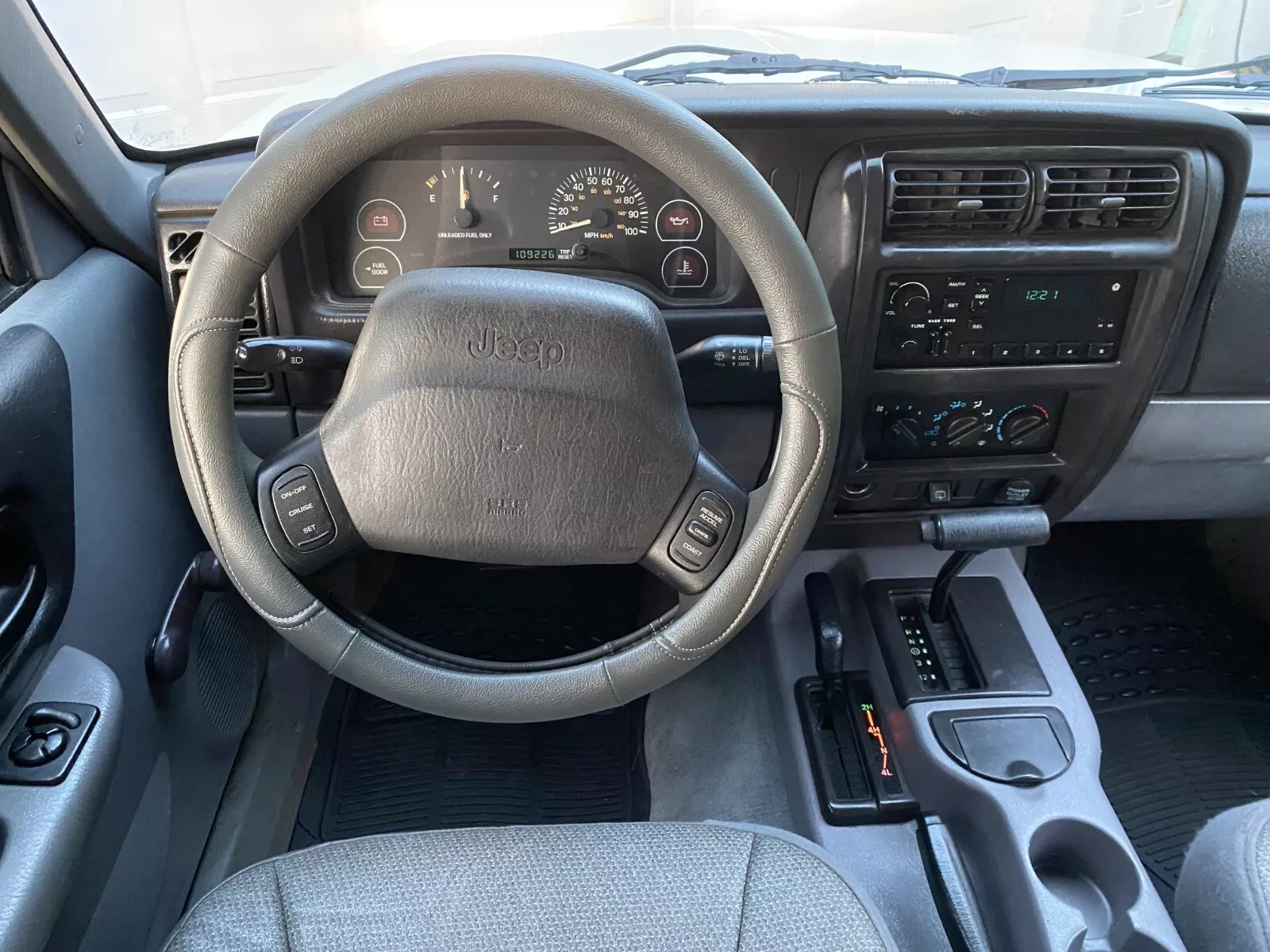 1998 Jeep Cherokee SE