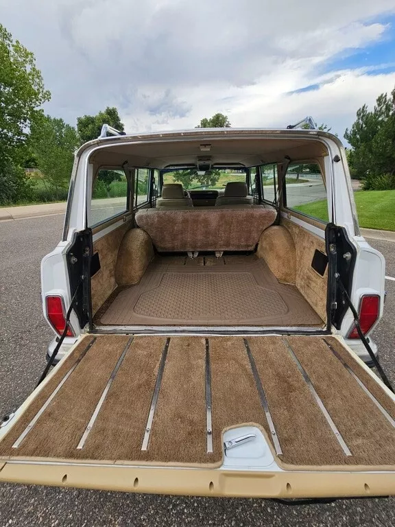 1991 Jeep Wagoneer 4dr 4WD SUV