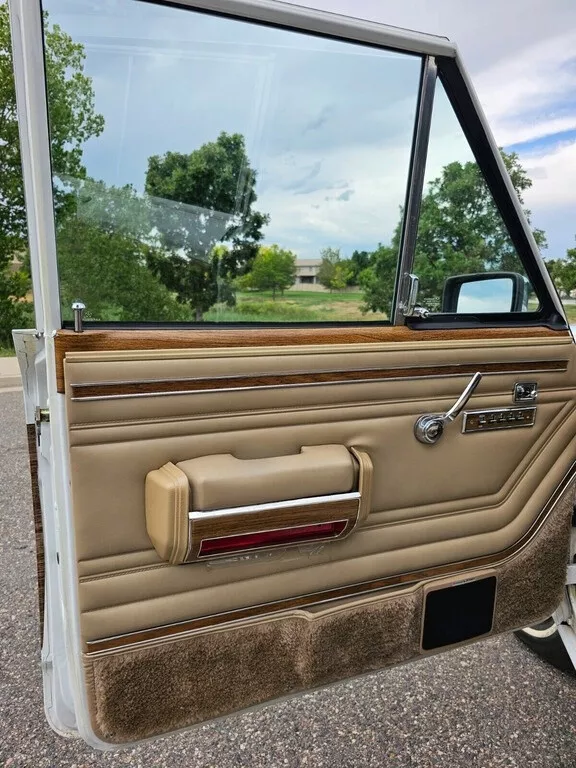 1991 Jeep Wagoneer 4dr 4WD SUV