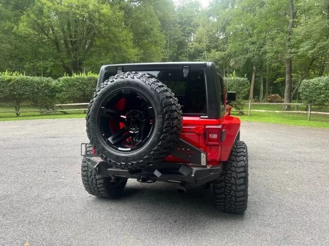 2020 Jeep Wrangler Sahara High Altitude Corvette Engine