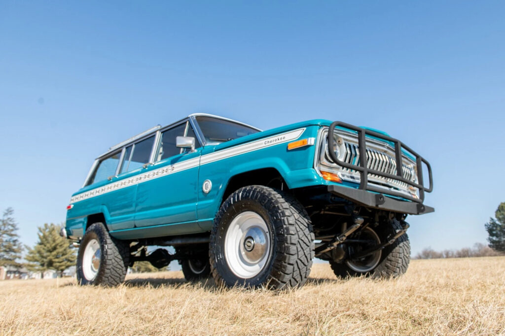 1987 Jeep Grand Wagoneer
