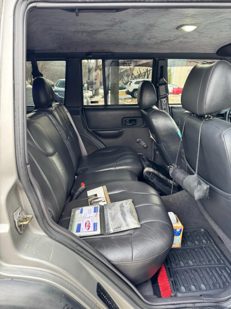 2000 Jeep Cherokee SE