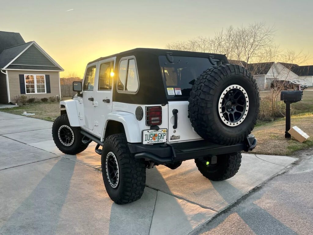 2013 Jeep Wrangler Rubicon–