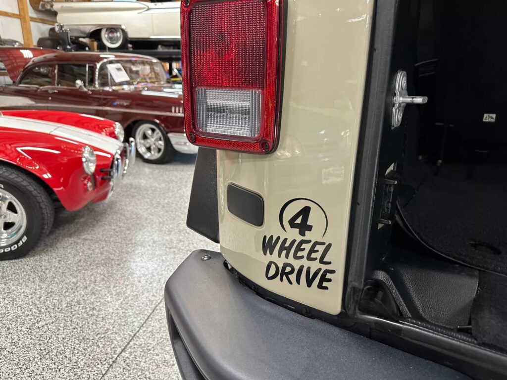 2018 Jeep Wrangler Unlimited Sport 4×4 Lifted 1 Owner Only 32,660 Orig Miles!
