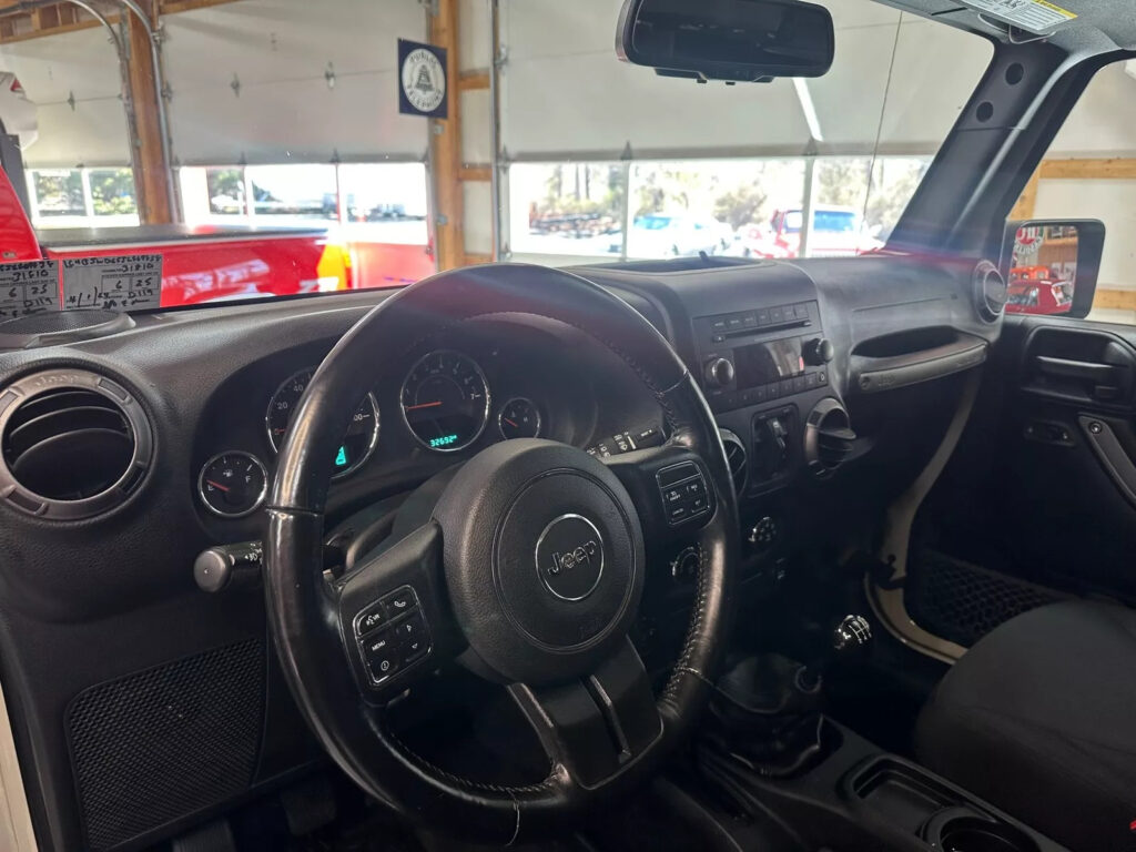 2018 Jeep Wrangler Unlimited Sport 4×4 Lifted 1 Owner Only 32,660 Orig Miles!