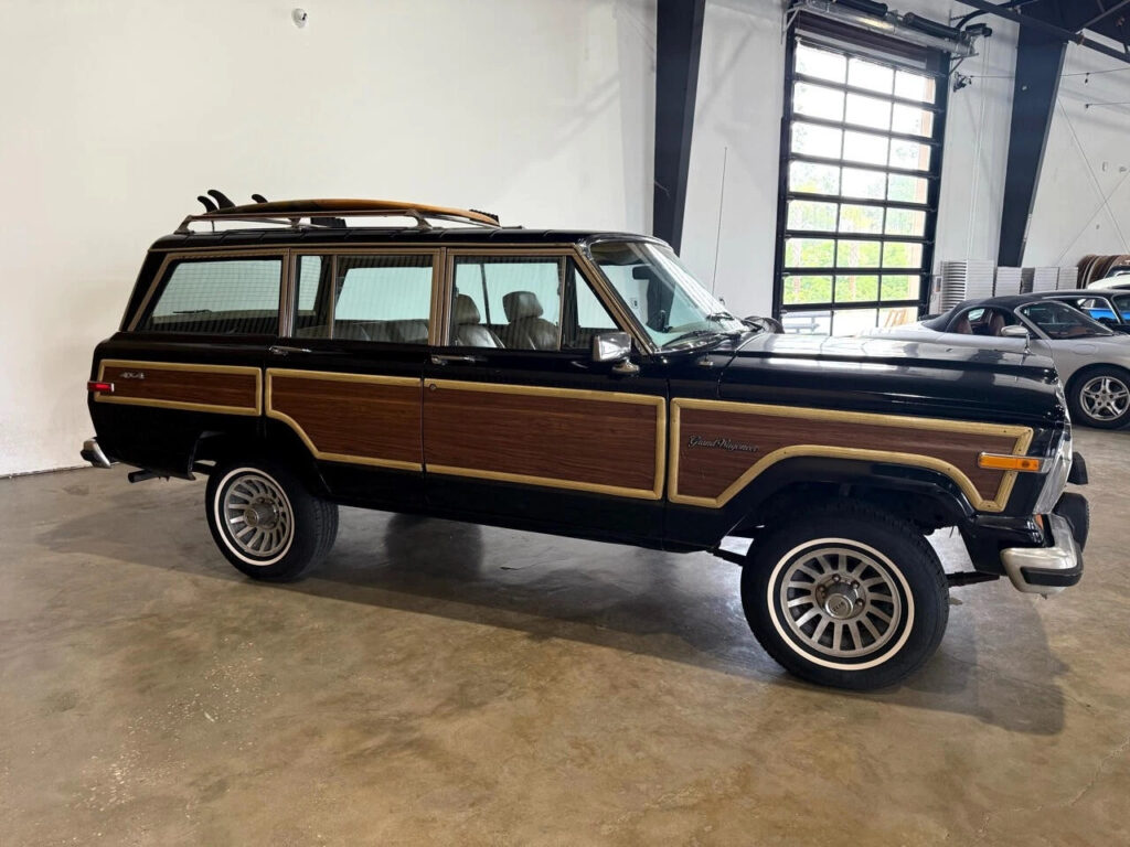 1989 Jeep Wagoneer 4WD