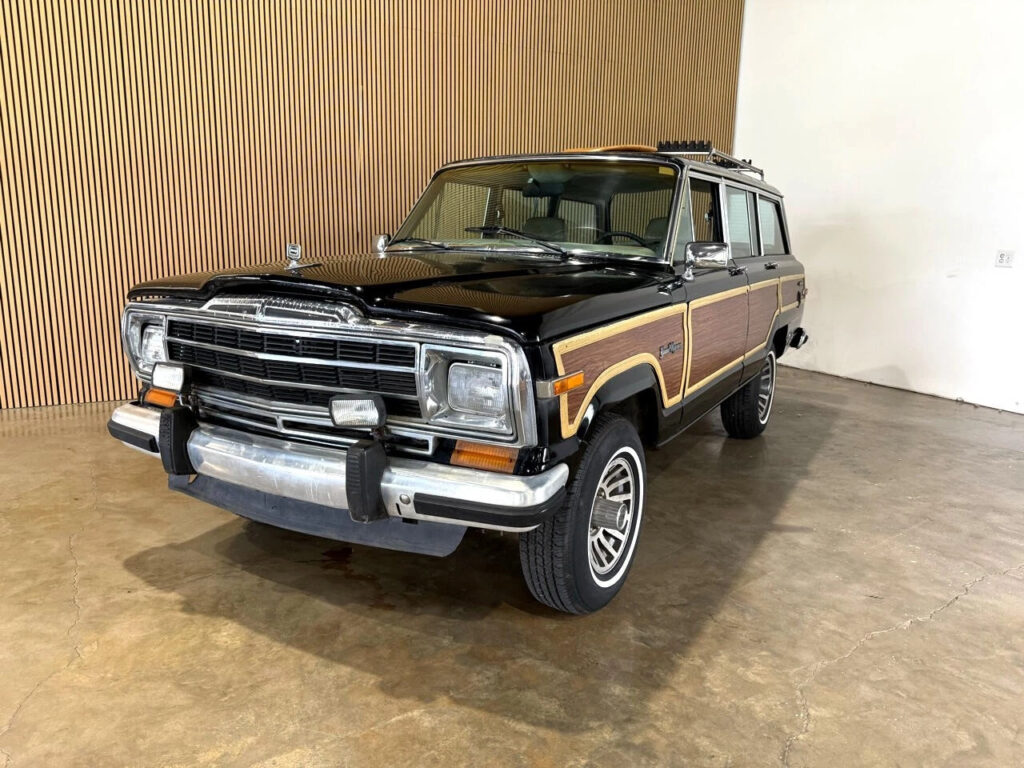 1989 Jeep Wagoneer 4WD