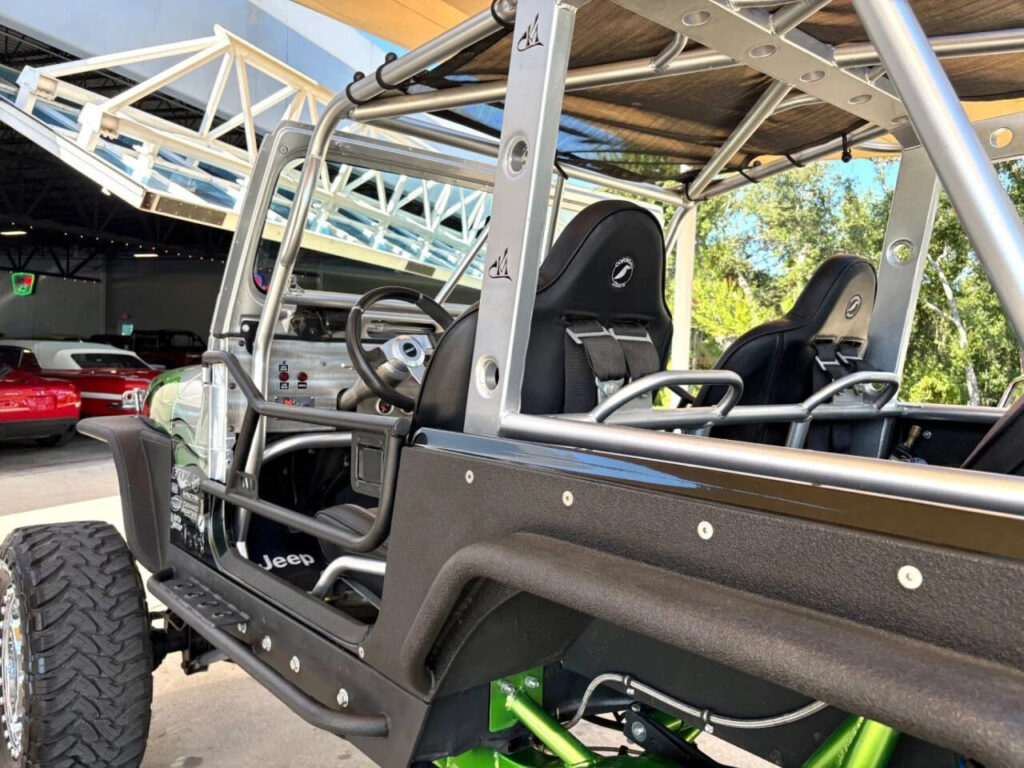 1995 Jeep Wrangler SE  4WD SUV