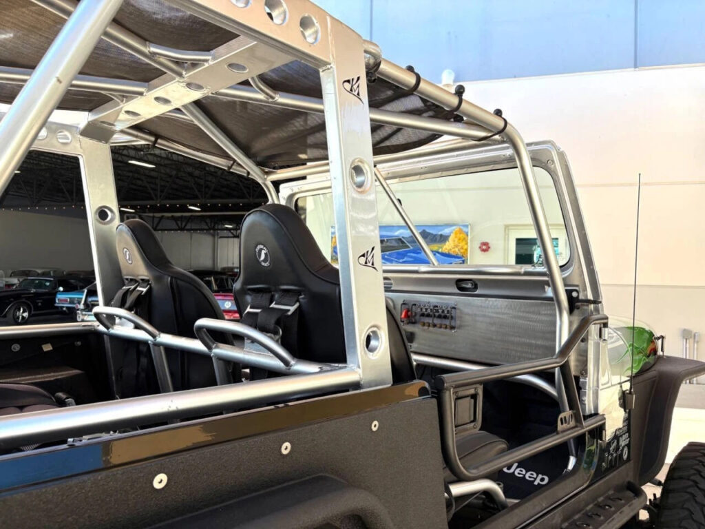 1995 Jeep Wrangler SE  4WD SUV