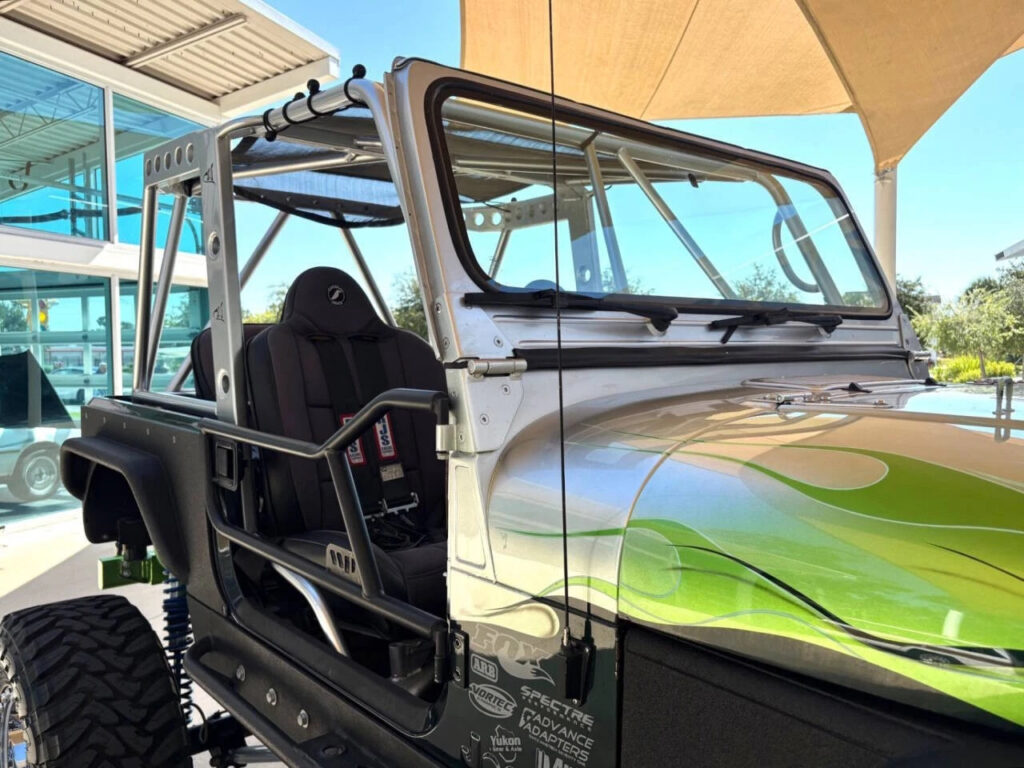 1995 Jeep Wrangler SE  4WD SUV