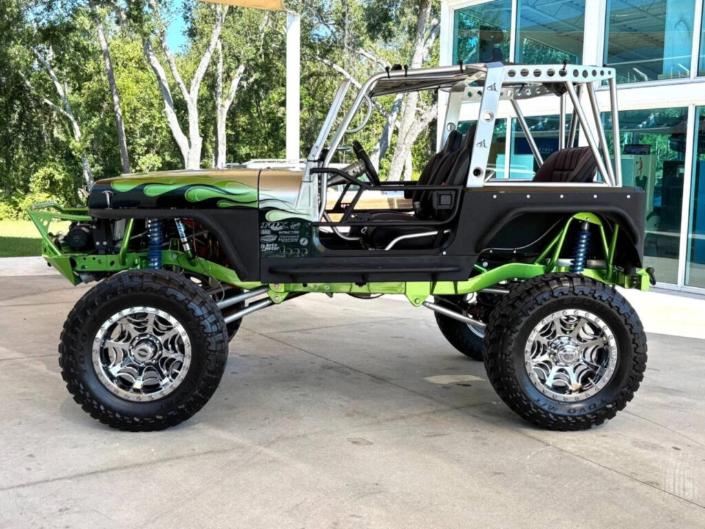1995 Jeep Wrangler SE  4WD SUV