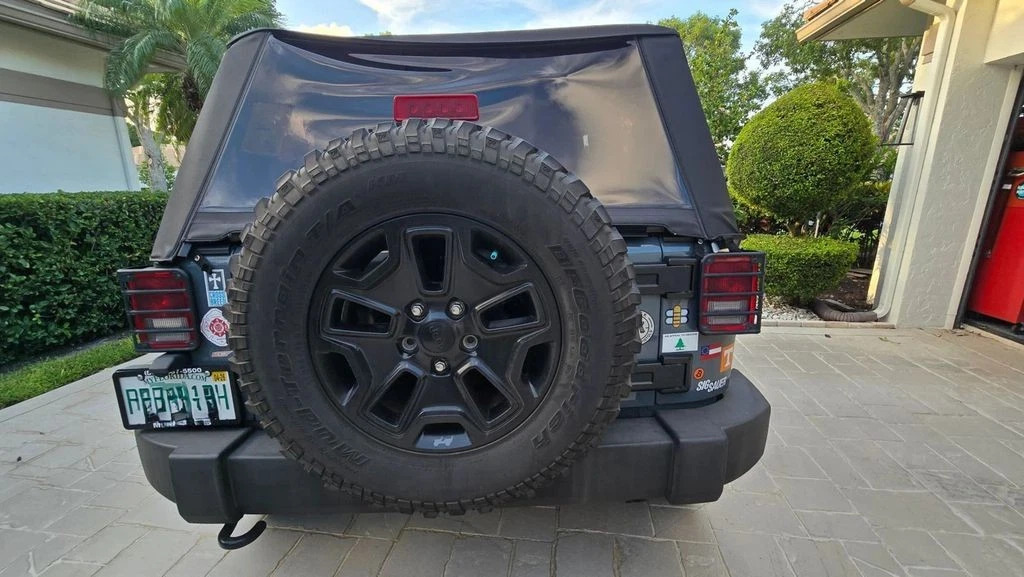 2014 Jeep Wrangler 4WD  Sport