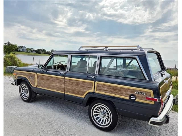 1989 Jeep Wagoneer