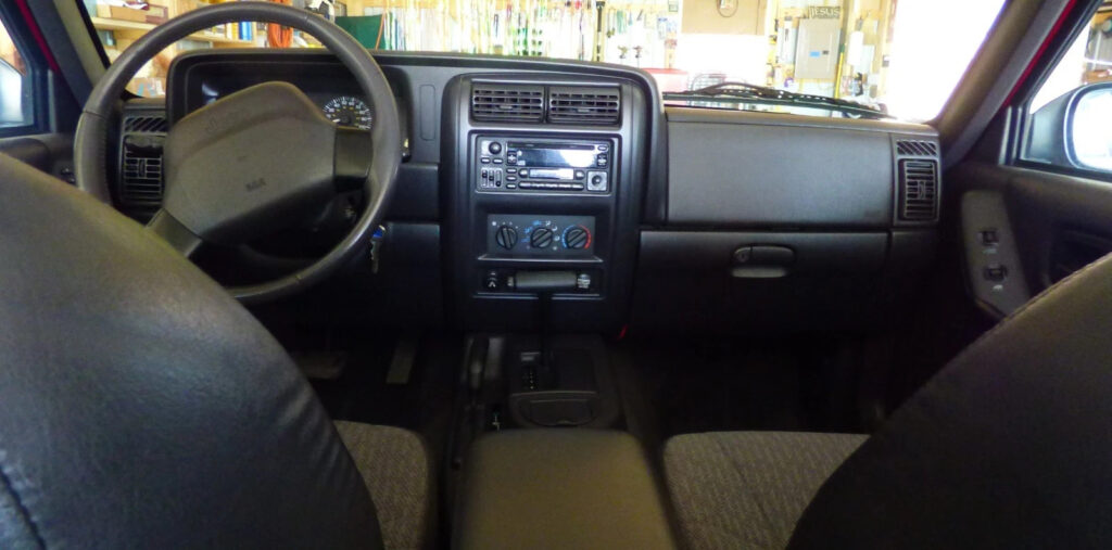 1999 Jeep Cherokee Sport