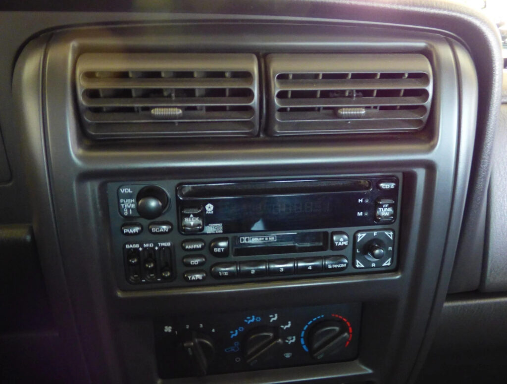 1999 Jeep Cherokee Sport
