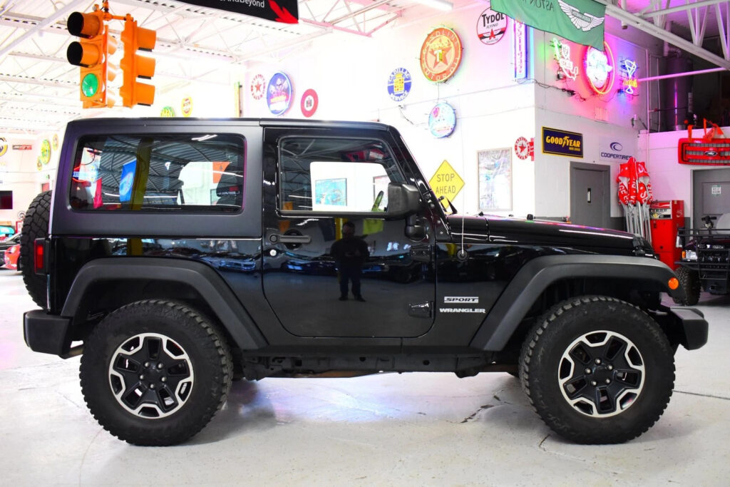 2015 Jeep Wrangler Sport
