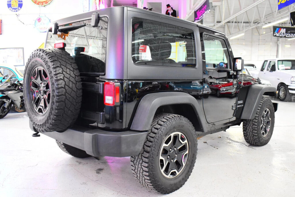 2015 Jeep Wrangler Sport