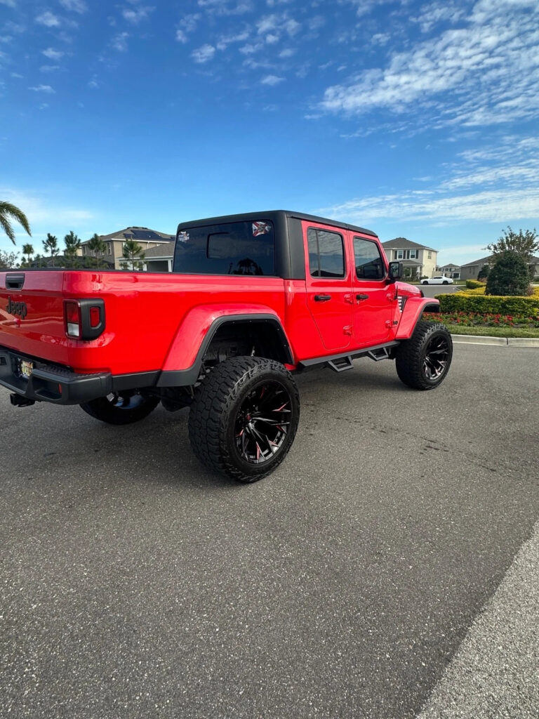 2023 Jeep Gladiator Sport