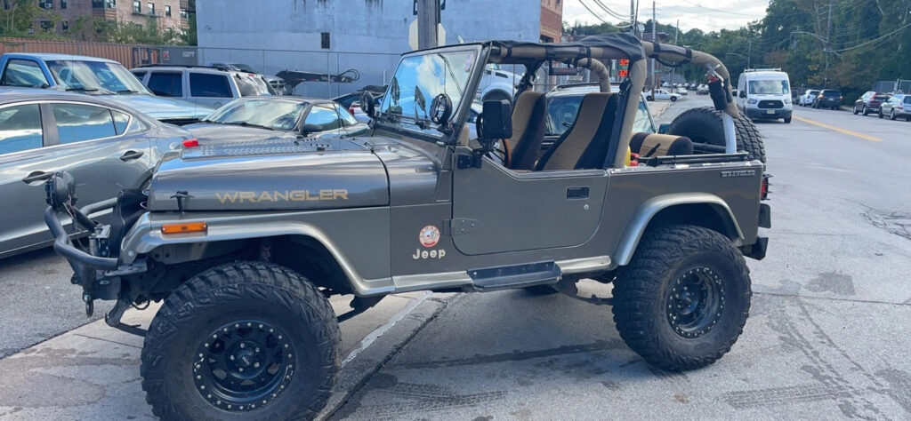 1990 Jeep Wrangler Sahara