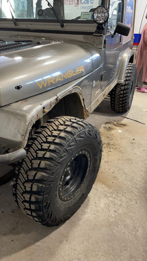 1990 Jeep Wrangler Sahara