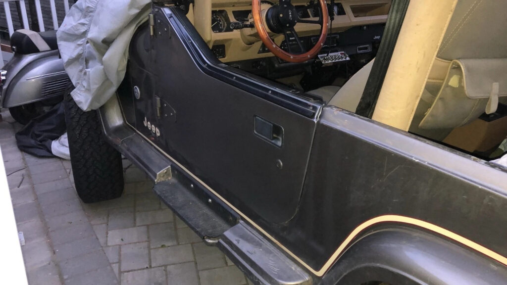 1990 Jeep Wrangler Sahara